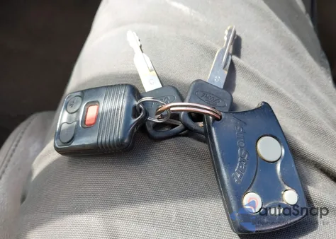 2003 Ford F-350 Lariat/Xl/Xlt z USA, uszkodzony, nr VIN 1FTSW31P43EC26926